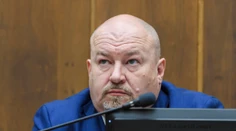 Huliak žiada zmeniť názov poslaneckého klubu SNS, chce tiež podporiť Hlas pri téme šéfa NR SR