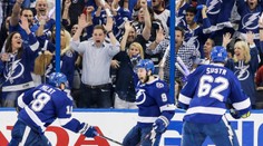 Tampa zdolala Chicago 4:3 a vyrovnala sériu na 1:1