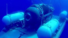 Posádke stratenej ponorky s najväčšou pravdepodobnosťou došiel kyslík. Pátranie napriek tomu pokračuje