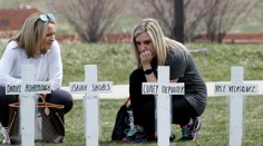 Masaker, ktorý šokoval Spojené štáty. Tí, ktorí prežili, sa stretli po 20 rokoch