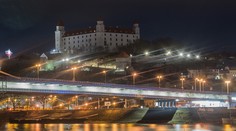 Fotogaléria: Mestá na celom svete si zhasnutím svetiel pripomínajú Hodinu Zeme
