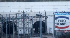Niekoľkohodinové meškanie a rušenie spojov. Taká je situácia v eurotuneli
