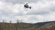 Požiar v Ludrovskej doline: Okrem hasičov nasadili aj vrtuľníky