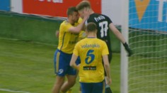 VIDEO: Michalovčania pod novým trénerom opäť neprehrali. Trenčín nepremenil pokutový kop