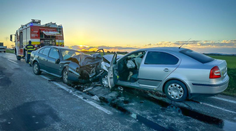 Vodič prešiel do protismeru, zrážku neprežila spolujazdkyňa. Tragické ráno neďaleko Nových Zámkov