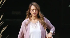 Tretie dieťa na ceste: Jessica Alba sa už pekne zaguľatila