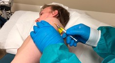 Biden ruší prioritné očkovanie, do mája majú mať nárok na vakcínu všetci dospelí