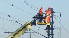 Polícia už tuší, kto ukradol pol kilometra medeného kábla zo stožiara s vysokým napätím. Buď mal pevné nervy, alebo skúsenosti