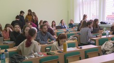 Študentským pôžičkám hrozia komplikácie. Fond na to určený prechádza na nový systém