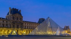 Útočník z Louvru tvrdí, že nechcel zabíjať, len poškodiť umelecké diela