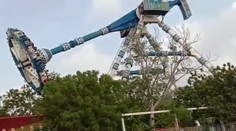 Tragická nehoda na kolotočoch v Indii: Pri kolapse kyvadlovej atrakcie zahynuli dvaja ľudia