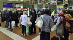 Pracujúci majú oddnes polovičné zľavy vo vlakoch