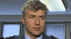 Napadol muža a stále je šéf hasičov. Podržal ho minister