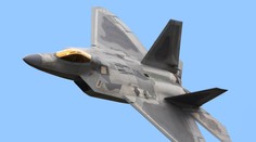 VIDEO: Na Slovensko zavítal základný prvok armády USA. Volajú ho najlepším nadzvukovým bojovým lietadlom sveta