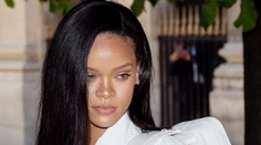 Rihanna obnovila desivý trend. Veď z toho sa smial celý internet