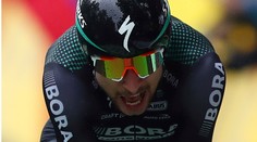 VIDEO: Peter Sagan v úvodnej etape Tour de France predbehol električku
