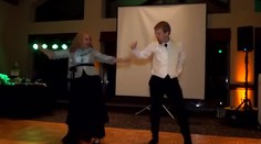 Keď to roztočí na parkete mama so synom