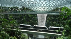 Jedno letisko milujú cestovatelia z celého sveta najviac. Zle neobstálo ani viedenské