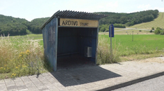 Smutný záver školského roka. Osemročného chlapca pri Rožňave zrazilo auto, zasahovať musel vrtuľník