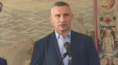 Na Slovensko prišiel ďalší známy ukrajinský politik. Od primátora Bratislavy dostal 25 autobusov