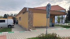 Polícii sa podarilo zadržať jedného z lupičov pošty vo Voderadoch