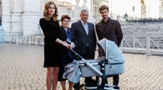 Sagan prišiel so synčekom do Vatikánu. Pozrite si zábery stretnutia s pápežom