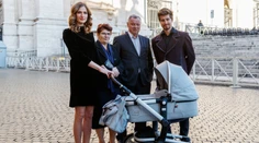 Sagan prišiel so synčekom do Vatikánu. Pozrite si zábery stretnutia s pápežom