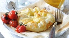 Camembert zapečený v lístkovom ceste