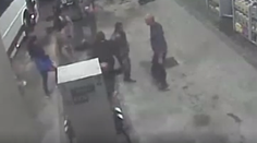 Slovenských Rómov z chmeľovej brigády si pomýlili s migrantmi. Zavolali na nich políciu