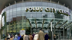 V bratislavskom nákupnom centre Polus nahlásili bombu, polícia ju nenašla