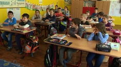 Chcú zrušiť alebo spájať poloprázdne školy a prepustiť učiteľov