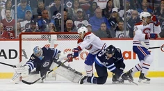 Montreal s Tatarom zvíťazil vo Winnipegu, Tampa s Černákom podľahla Washingtonu