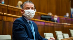 Schôdzu na odvolanie Mikulca presunuli na utorok, k cenám energií ani nebola