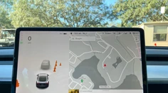 Ako dlho vám trvá nastaviť  klímu či rádio? Čím je auto modernejšie, tým je nebezpečnejšie