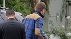 Údajne znásilňoval ženu celé hodiny. Herec nastúpil do liečebne