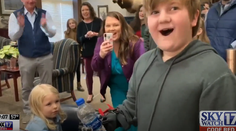 Neuveriteľná radosť hendikepovaného chlapca: Na Vianoce dostal ruky z 3D tlačiarne