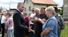 Pellegrini sa stretne s nespokojnými farmármi, čas ešte nedohodli