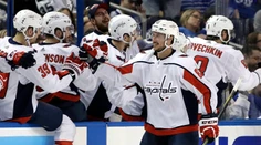 Hokejisti Washington Capitals v prvom zápase finále zvíťazili nad Tampou