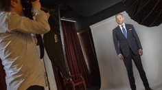 Novozvolený prezident má za sebou prvú protokolárnu povinnosť. Vyhotovili mu oficiálny portrét