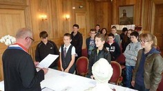 Iba 11-roční chlapci sa museli spolu "oženiť"