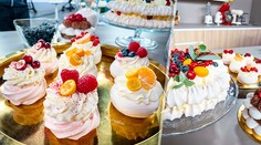 Upečte si legendárnu Pavlovu tortu. Vyskúšať môžete aj jej mini verzie