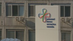 S malými deťmi čakali na urgente osem hodín. Do služby neprišla lekárka, ordinovala iba jedna