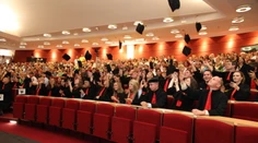 Poliaci hovoria o kupovaní diplomov na Slovensku. Cena až 8-tisíc eur