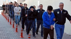 V Turecku odvolali zo služby vyše 9-tisíc policajtov