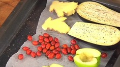 Pečené kuracie stehienka s klasickou tekvicovou omáčkou