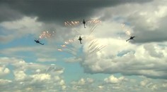 Video zaznamenalo pád vrtuľníka počas leteckej šou. Zomrel pilot