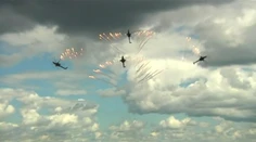 Video zaznamenalo pád vrtuľníka počas leteckej šou. Zomrel pilot