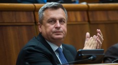 Andrejovi Dankovi ponúkli post predsedu parlamentu. Podmienkou bolo vzdanie sa jedného z rezortov