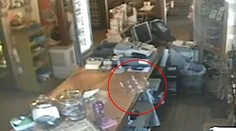 Bezpečnostná kamera zachytila záhadu v obchode. Bol tam duch?