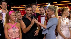 Adela neodolala spotenej hrudi Braňa Deáka. Ruka jej lietala kade-tade